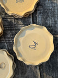 Small wavy whale plate - speckled or beige