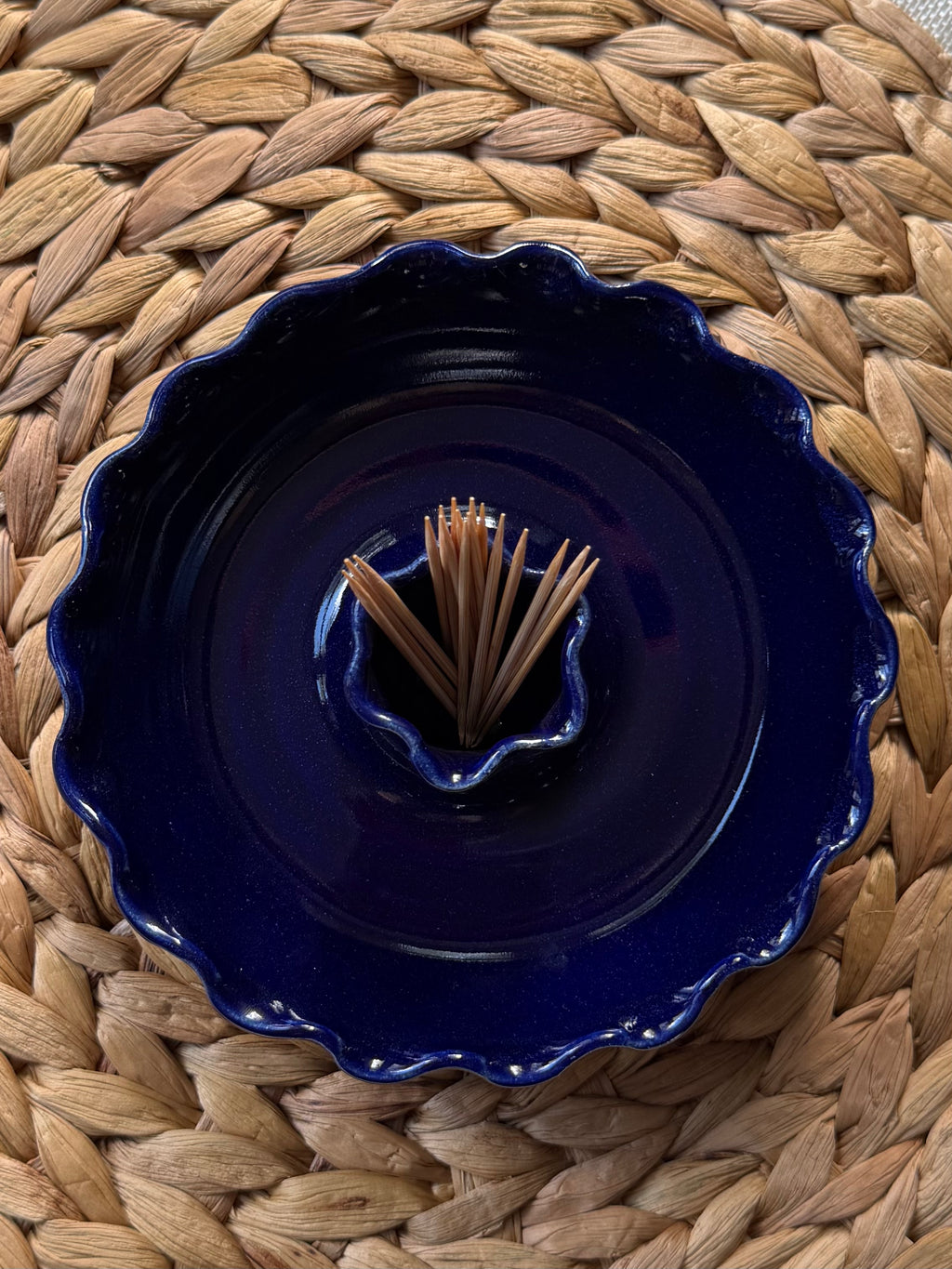Olive Dish with wavy rim